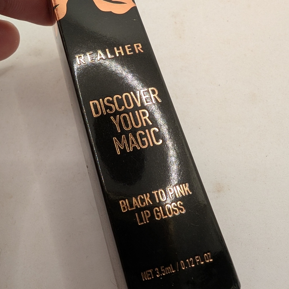 RealHer‎ Transforming Black to Pink Lip Gloss